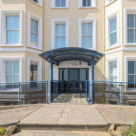 6 South Beach Court Tenby Bagian luar foto