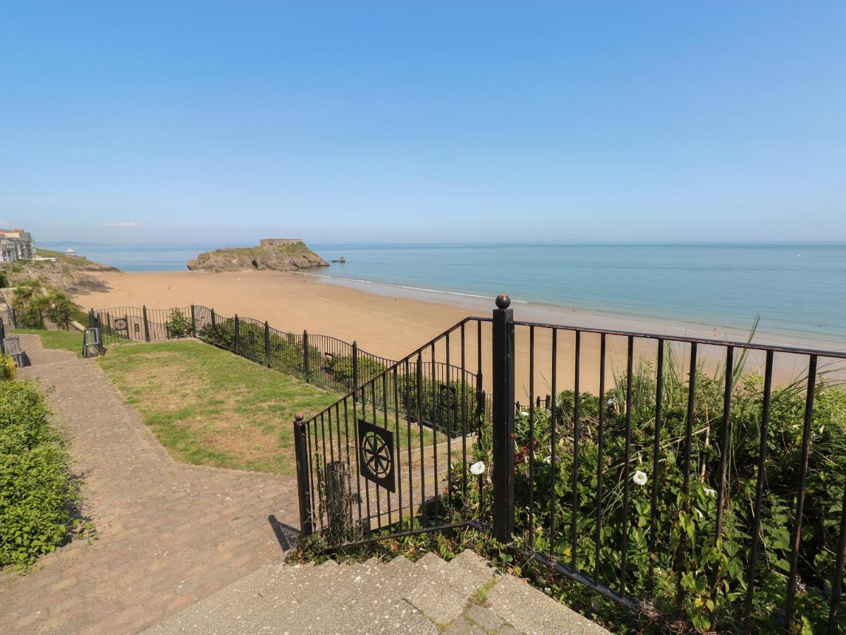 6 South Beach Court Tenby Bagian luar foto
